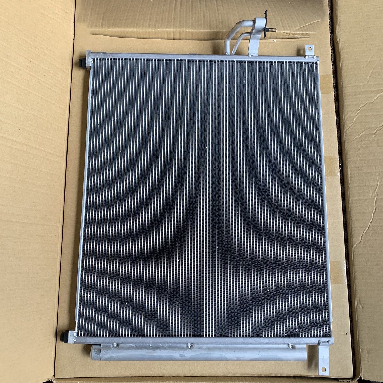 Giàn nóng Mazda BT50